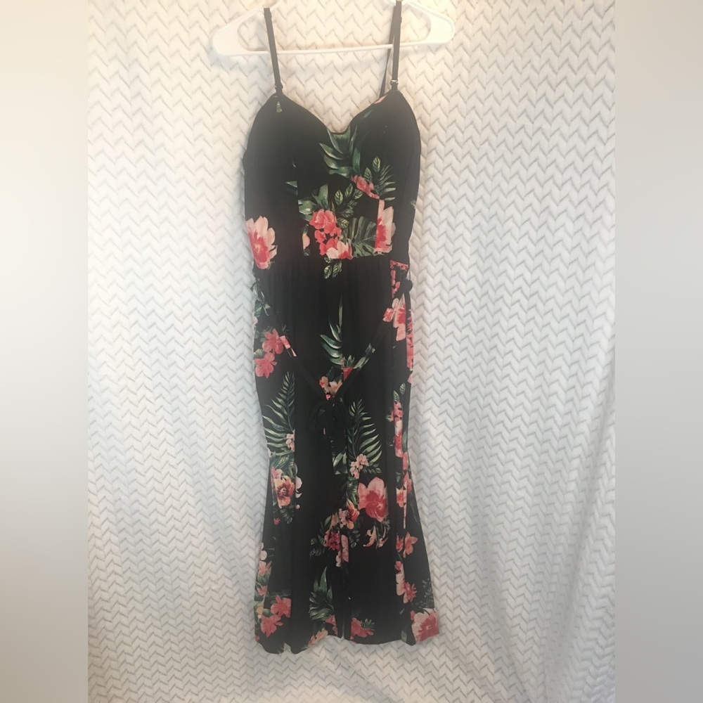 No Boundaries romper size 19, great condition